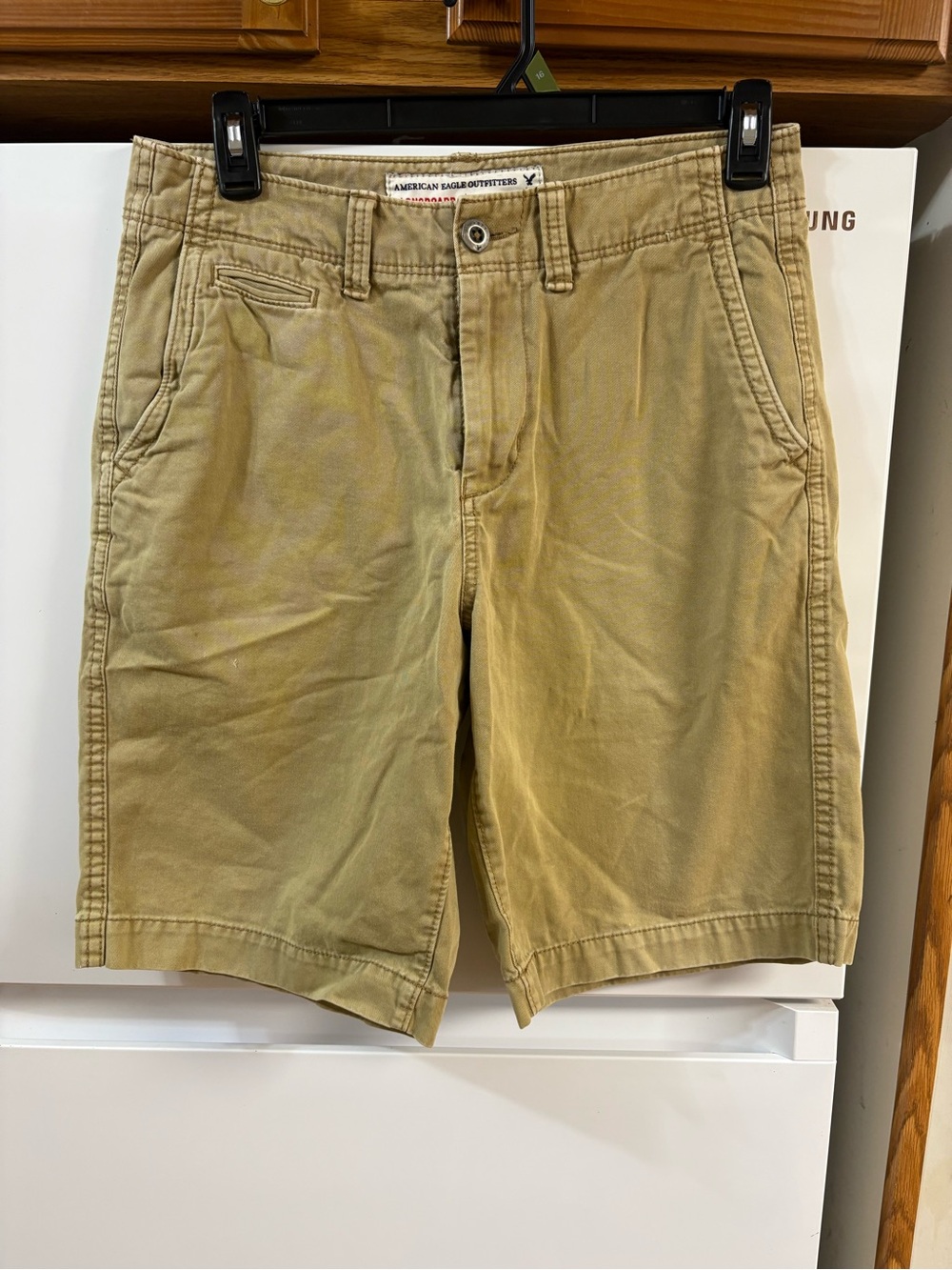 American Eagle Outfitters Men’s Khaki Flat Front Chino Shorts